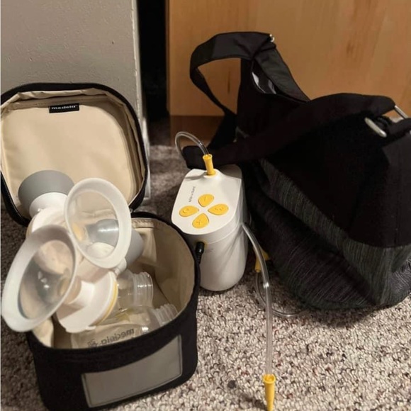 M E D E L A     P U M P - Picture 1 of 2